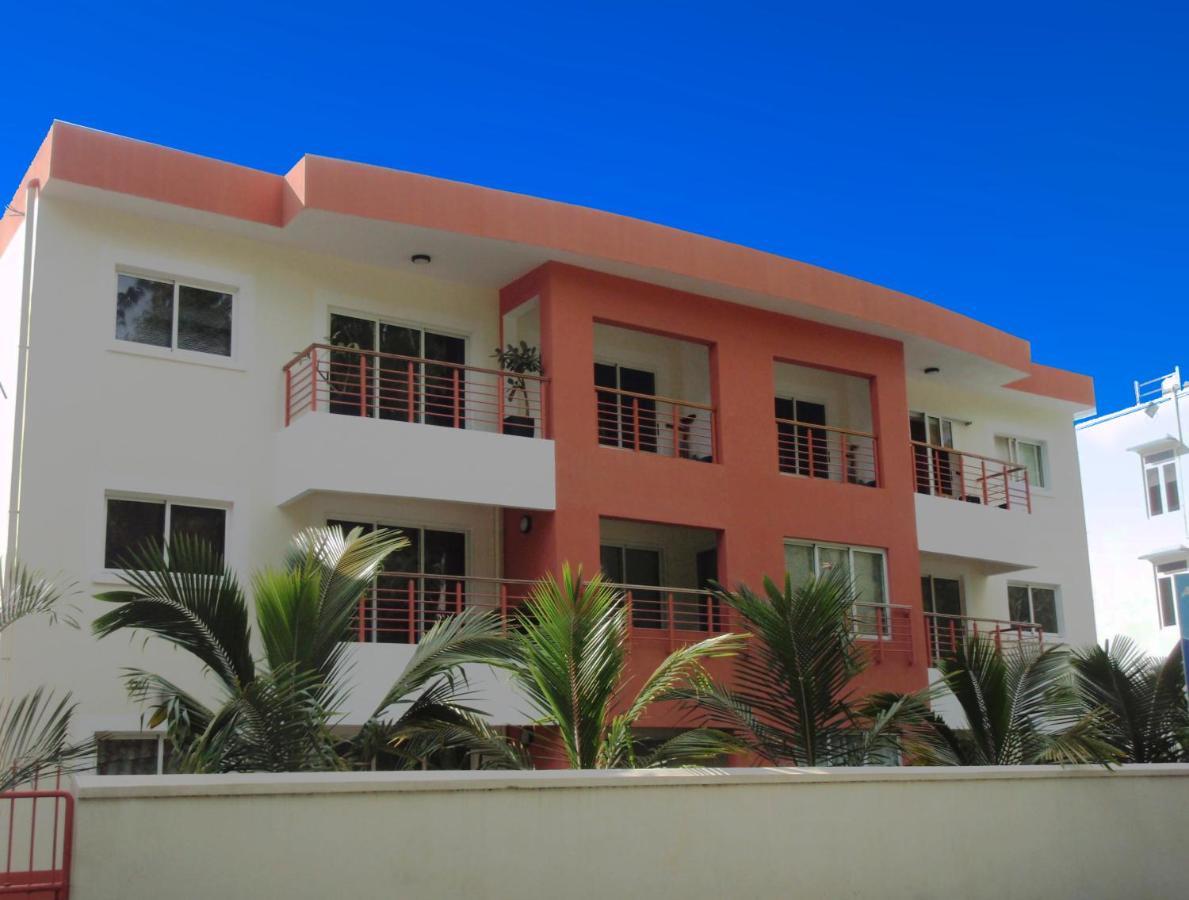 Lovely Beachfront Boutique Apartment Flic en Flac Bagian luar foto