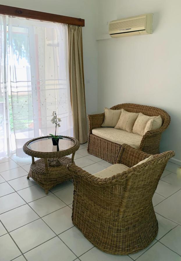 Lovely Beachfront Boutique Apartment Flic en Flac Bagian luar foto